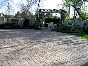 Patios Backyard 44